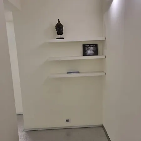 Secret Space Apartment *